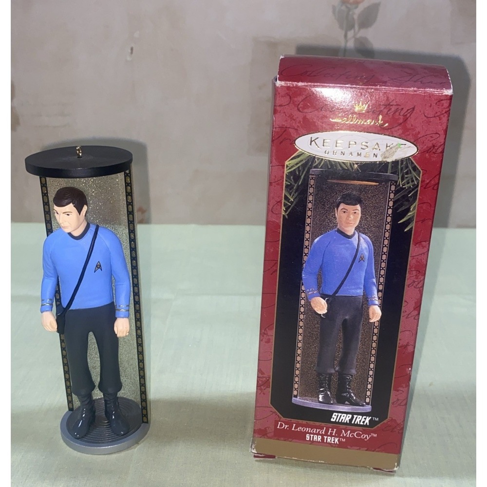 Hallmark 1997 Star‎ Trek Dr. Leonard McCoy Ornament Keepsake Transporter Scene